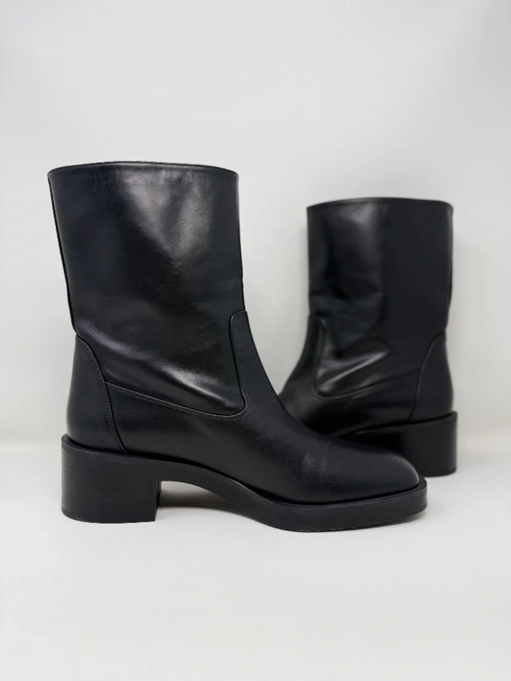 New Stuart Weitzman Kaia Leather Ankle Boot Black Sz 9.5